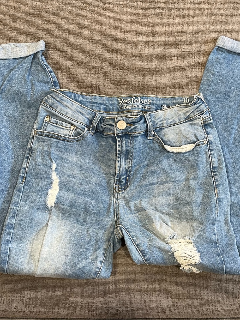 Distressed Skinny Jeans